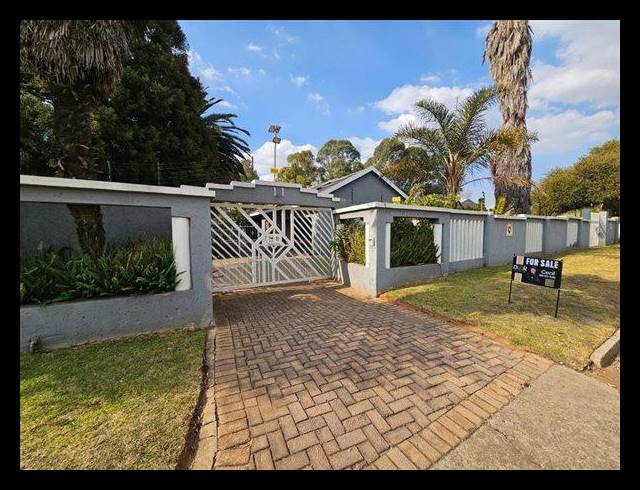 3 BEDROOM HOUSE FOR SALE IN BONAERO PARK